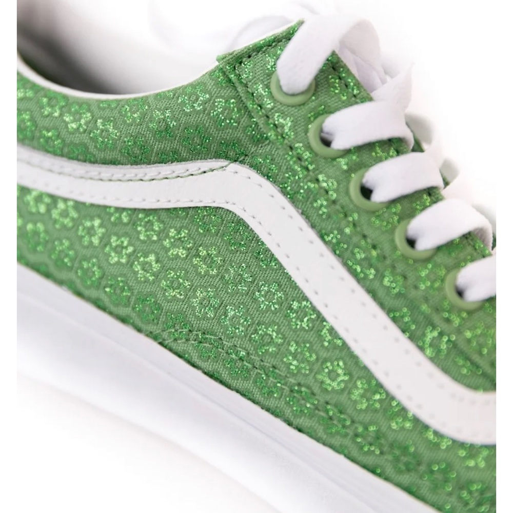 Old School Daisy Vans